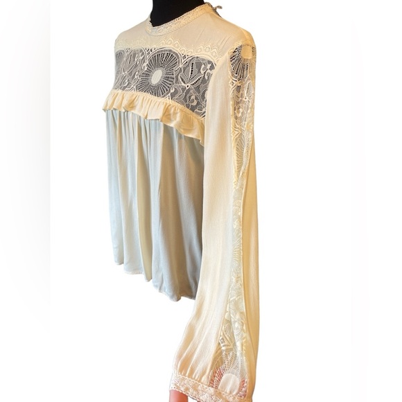 NWT Ellison Ivory Rayon And Lace Blouse, Size Medium, Boho, Victorian,Fairycore - Picture 3 of 8